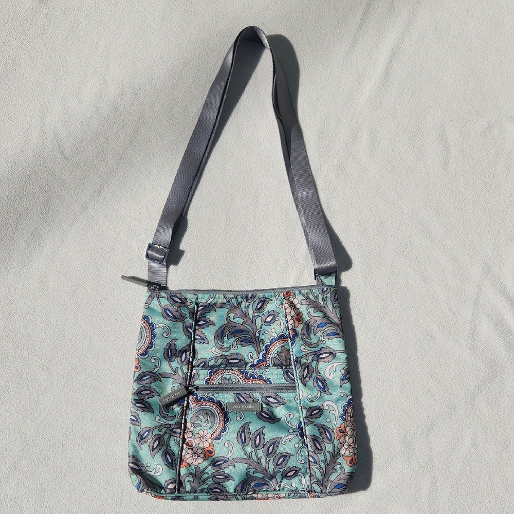 Vera Bradley Lighten Up Hipster Crossbody Bag - Fan Flowers